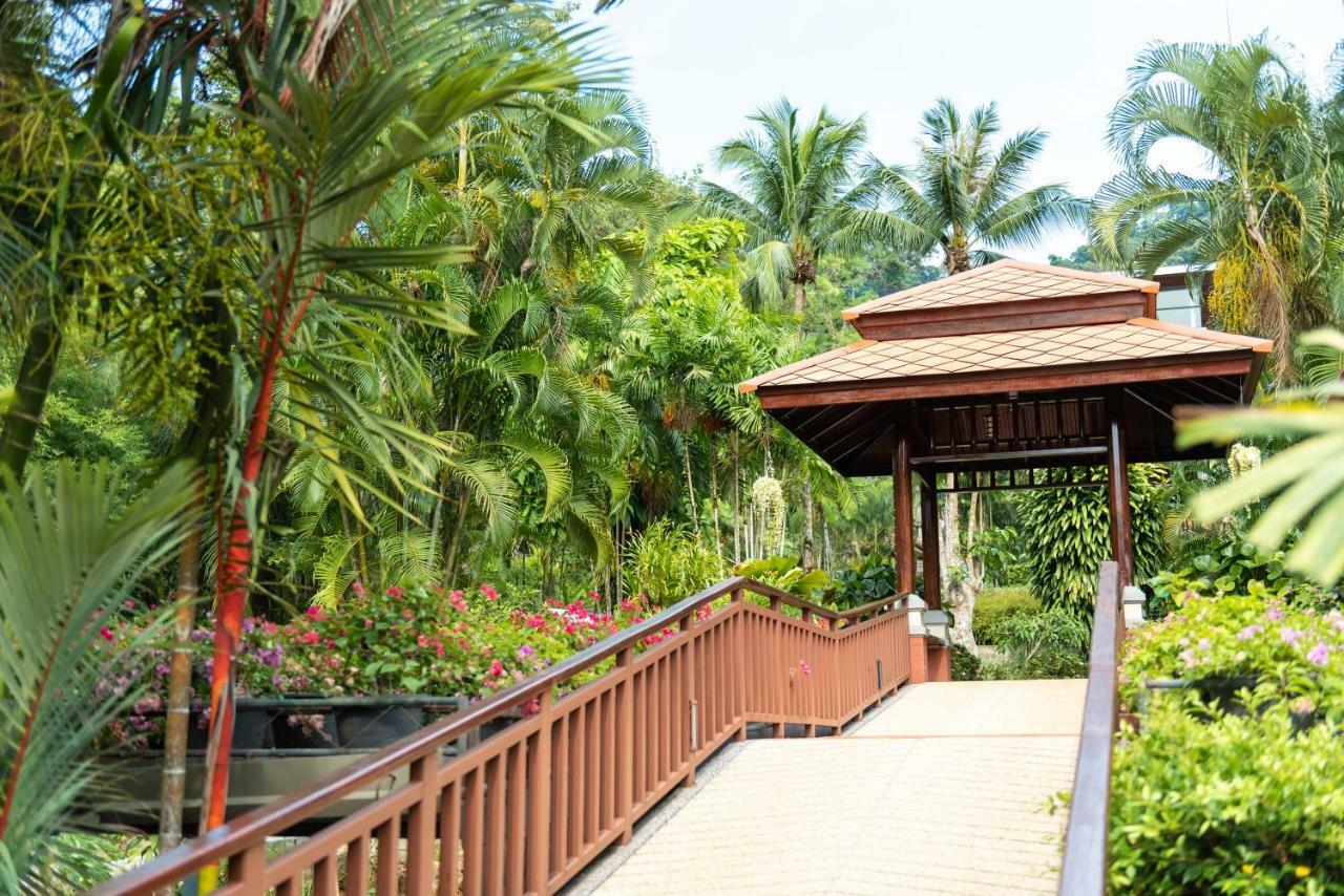 Khaolak Bayfront Resort Takuapa Экстерьер фото